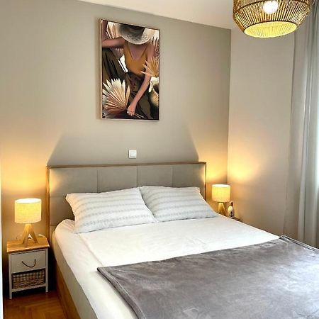Apartment Dalmatino Baška Voda Exteriör bild