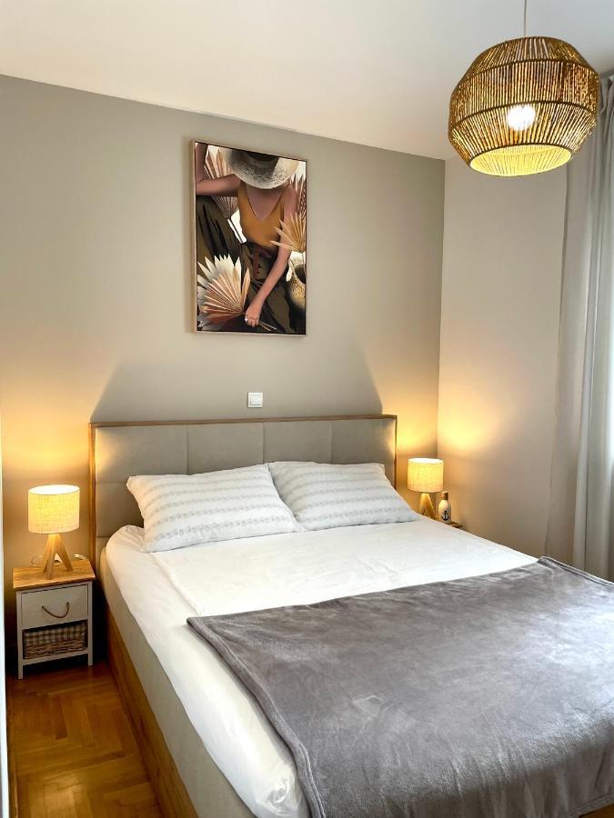 Apartment Dalmatino Baška Voda Exteriör bild