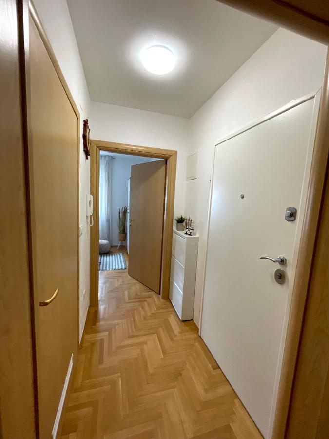 Apartment Dalmatino Baška Voda Exteriör bild