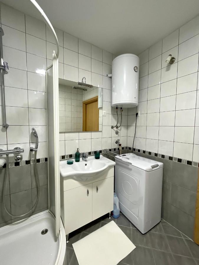 Apartment Dalmatino Baška Voda Exteriör bild