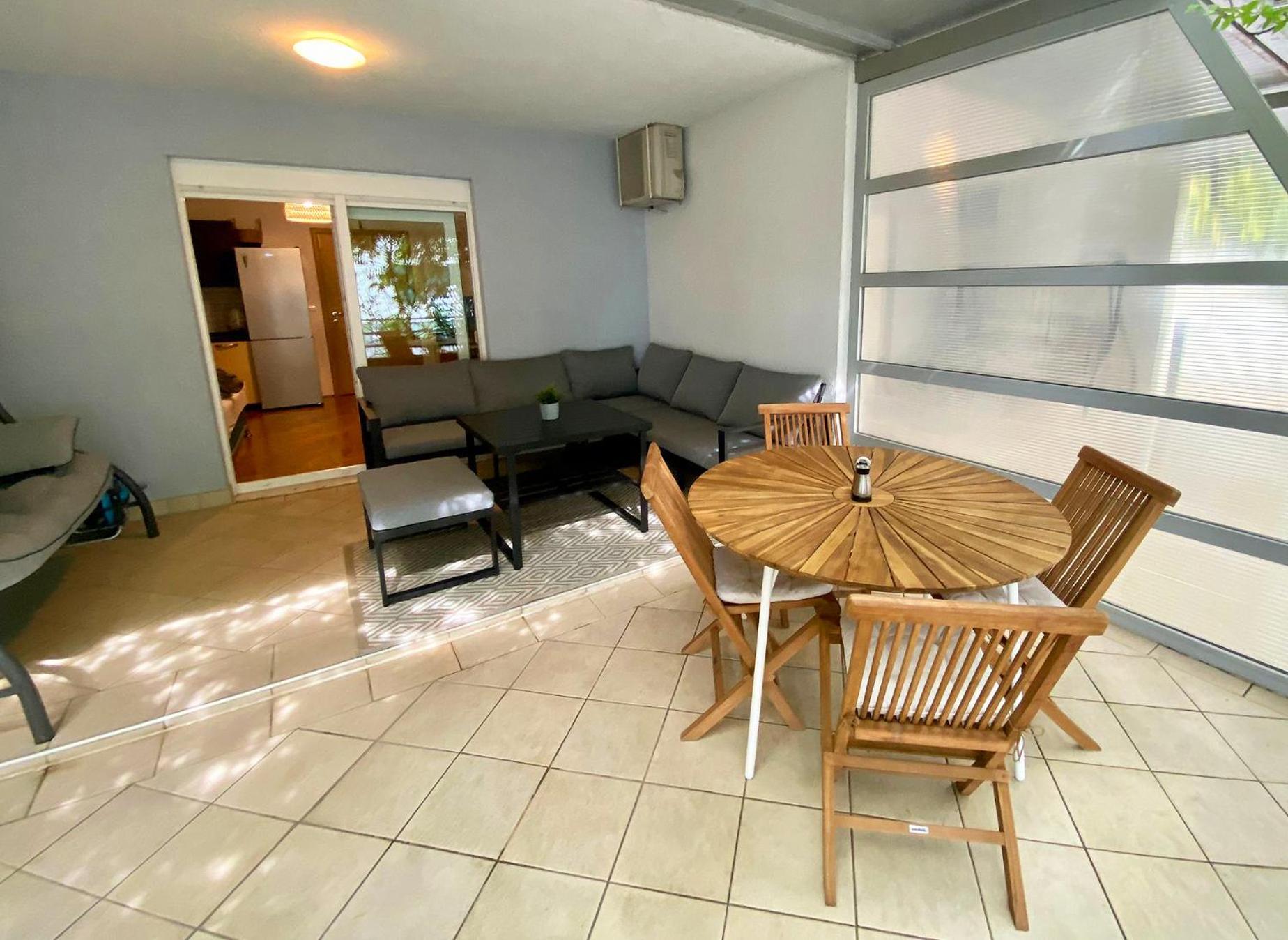 Apartment Dalmatino Baška Voda Exteriör bild